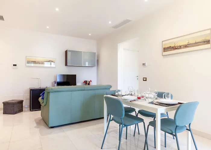 Seaside Flat With Swimming Pool And Private Parking *