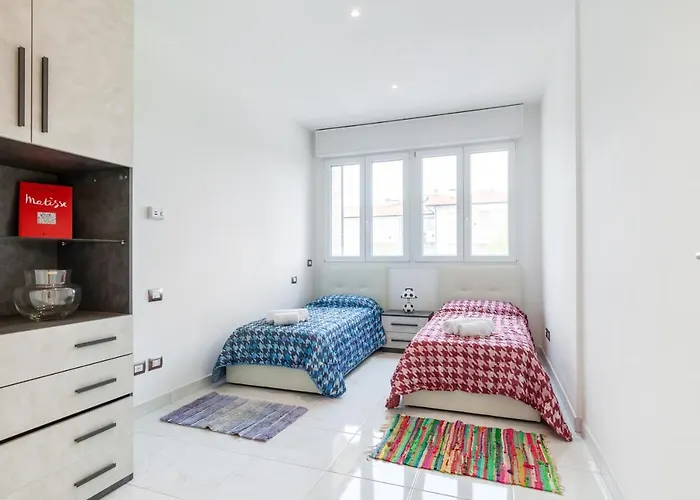 Seaside Flat With Swimming Pool And Private Parking Διαμέρισμα